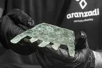 (عکس) کشف یک دست برنزی اسرارآمیز باستانی