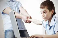تعقیب هزار جوان دانمارکی به خاطر فیلم مستهجن