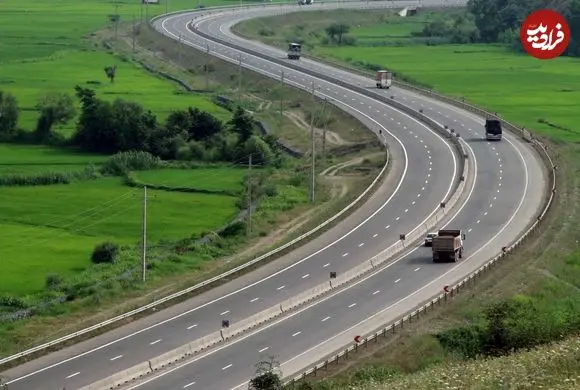 عکس| سفر به ایران قدیم؛ یک چاپارخانه در مسیر تهران به رشت؛ 136 سال قبل