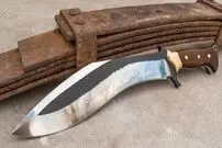 (ویدئو) مهارت آهنگر نپالی در تبدیل فنر کامیون به یک چاقوی شگفت انگیز