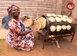 ببینید| غذای روستایی در کنیا؛ پخت نان سنتی روی بشکه و تهیه چای لیمویی