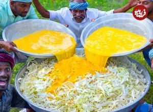 ببینید؛ غذای روستایی در هند؛ پخت املت کلم و هویج توسط پدر و پسران روستایی