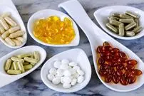 مکمل‌ها و ویتامین‌ها جایگزین مواد غذایی نیستند