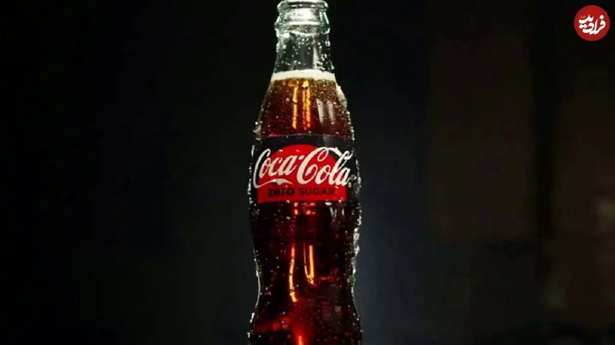 عکس؛ سفر در زمان؛ نوشیدن کوکاکولا توسط سربازان در سنگرها، جنگ دوم جهانی