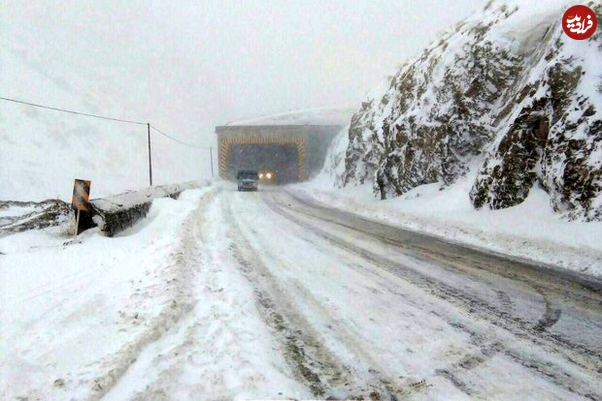 (عکس) سفر به ایران قدیم؛ مرداد ۱۳۳۳؛ جاده‌ی چالوس و سقوط بهمن