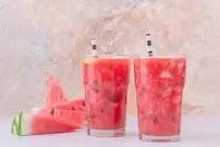 بهترین نوشیدنی طبیعی روزهای داغ؛ کم‌کالری و مناسب برای کاهش وزن