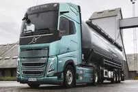تصاویر؛ رونمایی از ولوو FH الکتریک؛ استاندارد جدید کامیون‌های برقی با برد ۷۰۰ کیلومتر