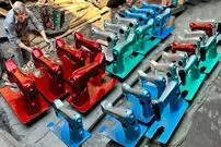 ویدئو| فرآیند دیدنی تولید چرخ خیاطی در پاکستان و به روش سنتی 