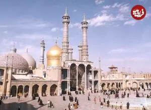 عکس| سفر زمان؛ عبور اتوبوس قدیمی از کنار حرم حضرت معصومه (س) در حدود 80 سال قبل