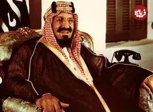 عکس| سفر در زمان؛ دیدار «ملک عبدالعزیز، پادشاه عربستان» با پادشاه اردن در ریاض؛ سال 1327