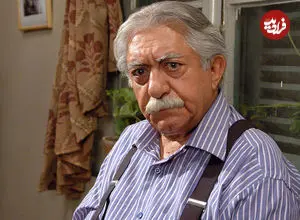 عکس| سفر در زمان؛ «عزت الله انتظامی» در حال نماز خواندن در 49 سالگی؛ سال 52