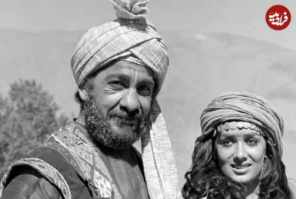 عکس| سفر زمان؛ «جلال پیشواییان» بازیگر فیلم‌های قبل از انقلاب در 80 سالگی در کنار «محمدعلی کشاورز»