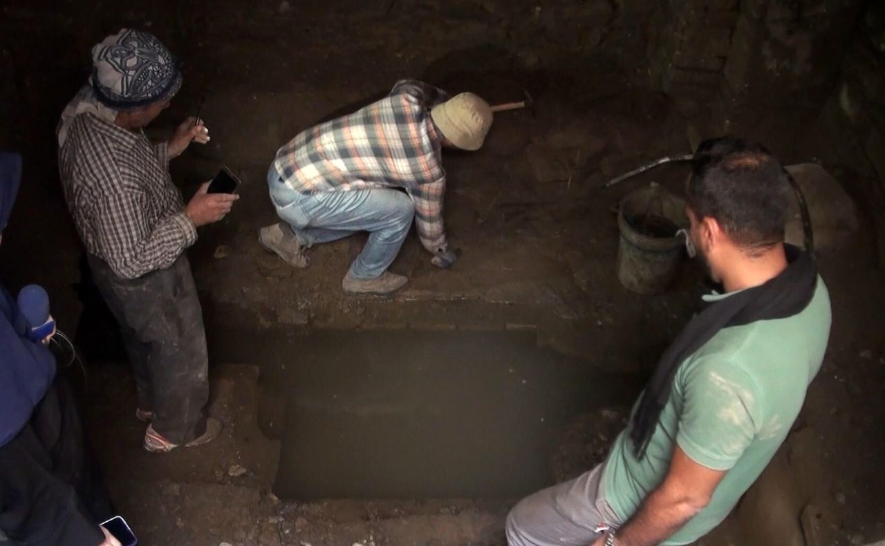 کشف چشمه قنات ۳۰۰ ساله در همدان