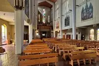 تصاویر؛ اثر ارزشمند معماری به سبک گوتیک؛ یک دیوار کاذب روی تپه! 