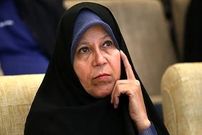 عکس؛ سفر به تاریخ؛ چهرۀ «فائزه، دختر اکبر هاشمی رفسنجانی» در دهۀ سی سالگی در یک سفر؛ دهۀ 1370