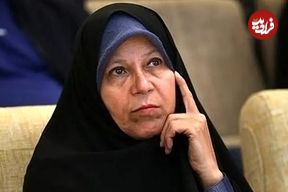 عکس؛ سفر به تاریخ؛ چهرۀ «فائزه، دختر اکبر هاشمی رفسنجانی» در دهۀ سی سالگی در یک سفر؛ دهۀ 1370