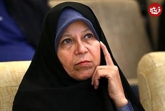 عکس؛ سفر به تاریخ؛ چهرۀ «فائزه، دختر اکبر هاشمی رفسنجانی» در دهۀ سی سالگی در یک سفر؛ دهۀ 1370