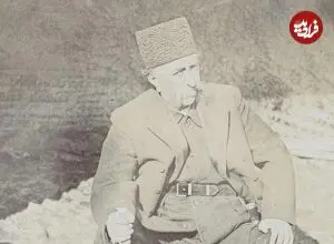 عکس| سفر زمان؛ ژست مظفرالدین شاه با قمه در کنار لاشۀ پلنگ