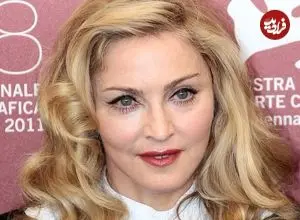 عکس| سفر در زمان؛ «مدونا 28 ساله» در حال قدم زدن در نیویورک؛ سال 1365