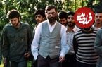 عکس| سفر به تاریخ؛ «رهبر انقلاب» با لباس ارتشی و دوربین در سنگر؛ دهۀ 60