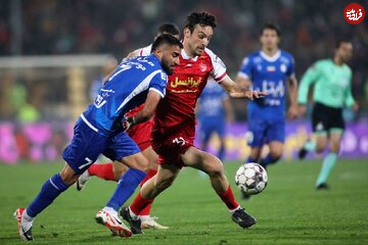 (عکس) همسر و فررزند ستاره پرسپولیس در تمرین سرخ‌ها