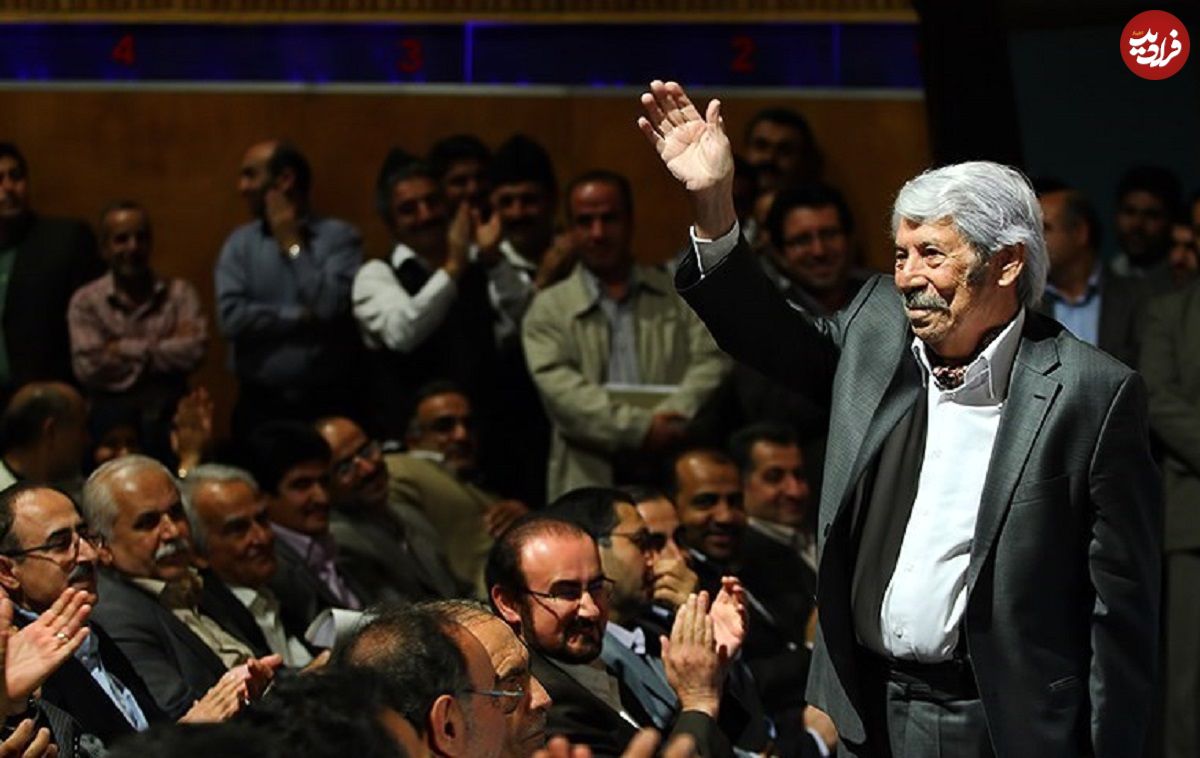 عکس؛ سفر در زمان؛ «داوود رشیدی در حال گفتگو با حسن روحانی»؛ اواسط دهه 90
