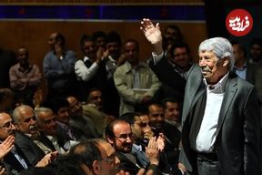 عکس؛ سفر در زمان؛ «داوود رشیدی در حال گفتگو با حسن روحانی»؛ اواسط دهه 90