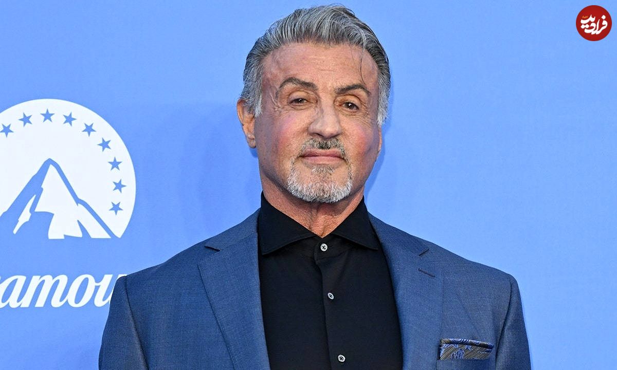 عکس| سفر در زمان؛ «سیلوستر استالونه» در یک برنامه تلویزیونی در آمریکا؛ سال 1355