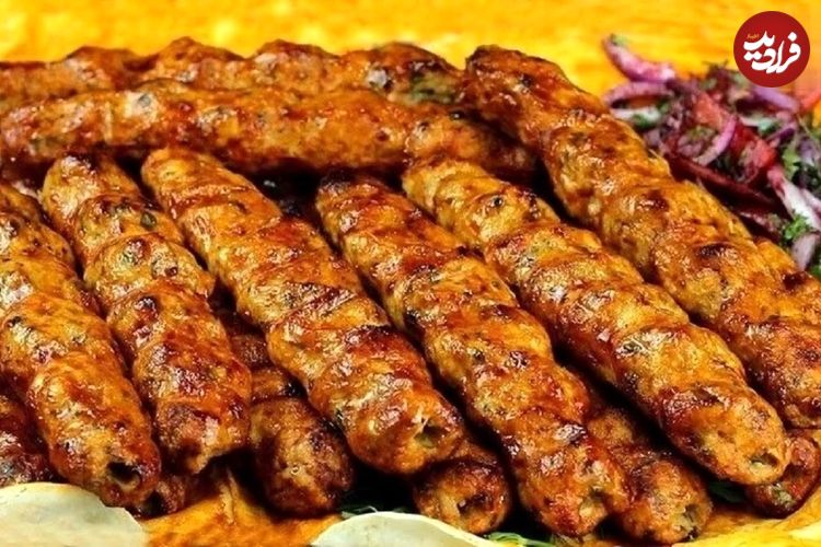 طرز تهیه کباب کوبیده با بوقلمون؛ خوشمزه و مجلسی