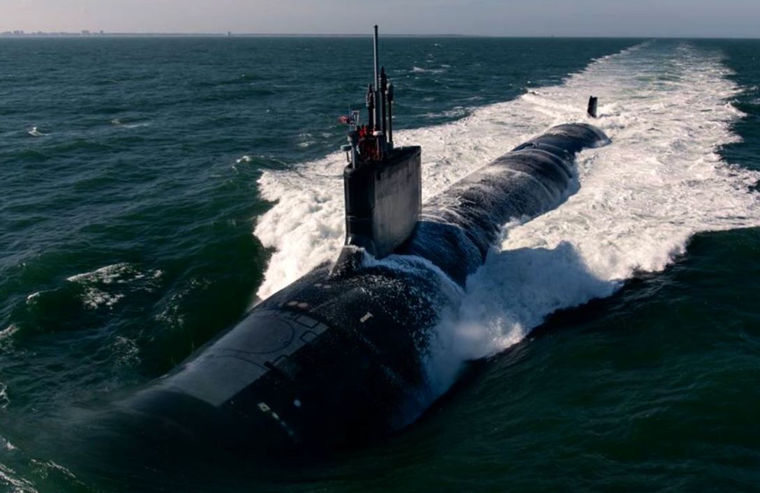 (ویدئو) زیردریایی تا چه عمقی می‌تواند با دنیای بیرون از آب در تماس باشند؟