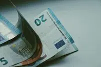 قیمت یورو امروز سه شنبه 1 اردیبهشت 1405