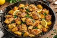 خوراک مرغ و سیب‌زمینی؛ ناهاری سریع و خوشمزه برای جمعه