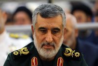 عکس؛ سفر در زمان؛ «سردار حاجی زاده و سردار سلیمانی» در حیاط بیت رهبری؛ دهه 90