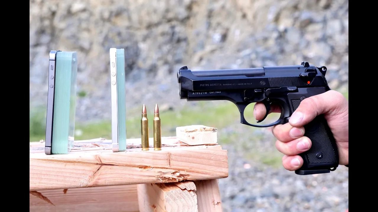 (ویدئو) آیا گوشی آیفون می تواند گلوله را با 60 محافظ صفحه متوقف کند؟
