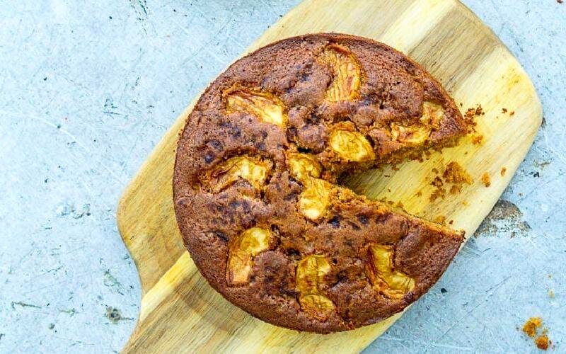 طرز تهیه کیک سیب و دارچین؛ طرز تهیه کیک سیب و دارچین