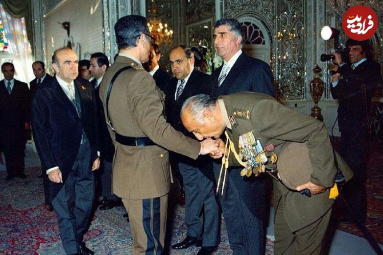 عکس سفر در زمان؛ «نصیری، رئیس ساواک در کنار خانواده اش»؛ دهه 50