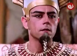 عکس| سفر زمان؛ «آخناتون و آناهیتا همتی» در کنار هم روی صحنه تئاتر؛ سال 90