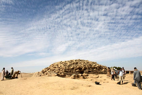 کشف یک هرم پلکانی در مصر
