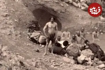 عکس| سفر زمان؛ آبتنی مردان قاجاری در چشمۀ آبگرم سرعین؛ 130 سال قبل