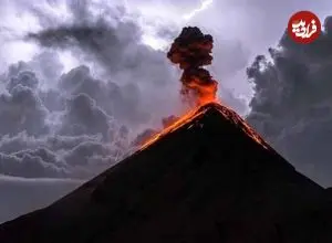 ببینید| پرتاب خاکستر تا ۹ کیلومتر؛ فوران آتشفشان در روسیه