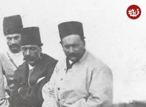 عکس| سفر زمان؛ عکس یادگاری درباریان ناصرالدین شاه در ساحل دریای خزر