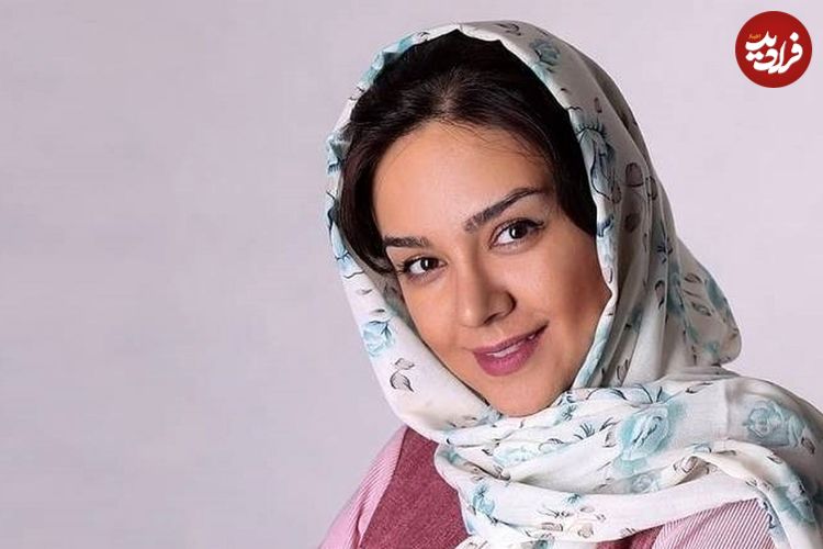 عکس؛ تیپ شیرین «نون خ» در تئاترشهر جلب‌توجه کرد