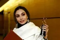 ببینید؛ استایل صحرا اسداللهی در جشنواره ۲۵