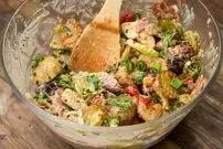طرز تهیه یک سالاد جدید با طعم فوق‌العاده 