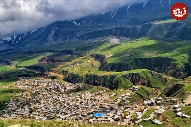 روستای چشمه‌های آب گرم | تابستان و زمستان اینجا دیدنی است