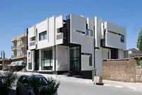 تصاویر؛ ساختمان مرز بانه: شاهکار معماری سیاه و سفید در دل کوهستان زاگرس