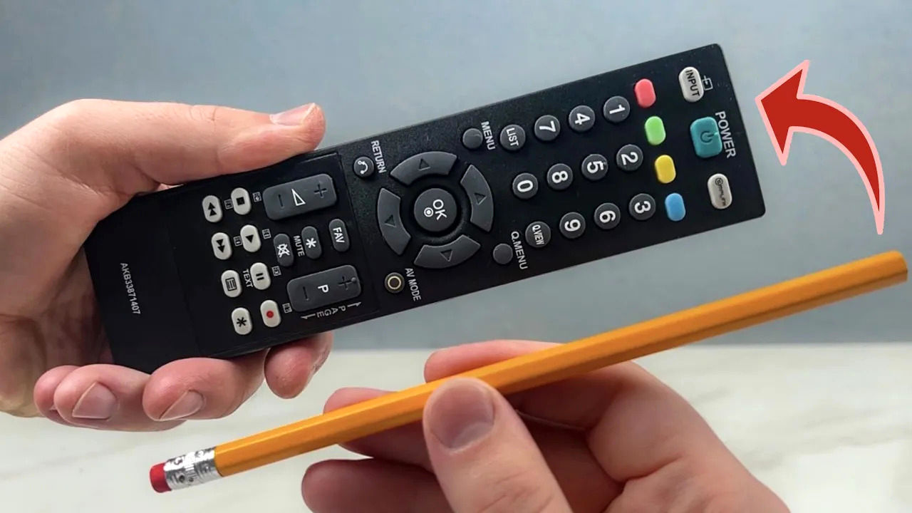 (ویدئو) یک روش ساده برای تعمیر ریموت کنترل تلویزیون با مداد! 