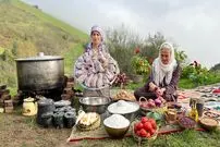 ببینید| غذای روستایی در ایران؛ پخت بلدرچین در دیگ‌ سنگی و پخت نان تازه در کوهستان