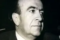 عکس| سفر در زمان؛ «هویدا» در یک ضیافت؛ اواخر دهه 40