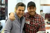 عکس| سفر در زمان؛ «حسین یاری» در کنار اعضای خانواده اش؛ دهه 90